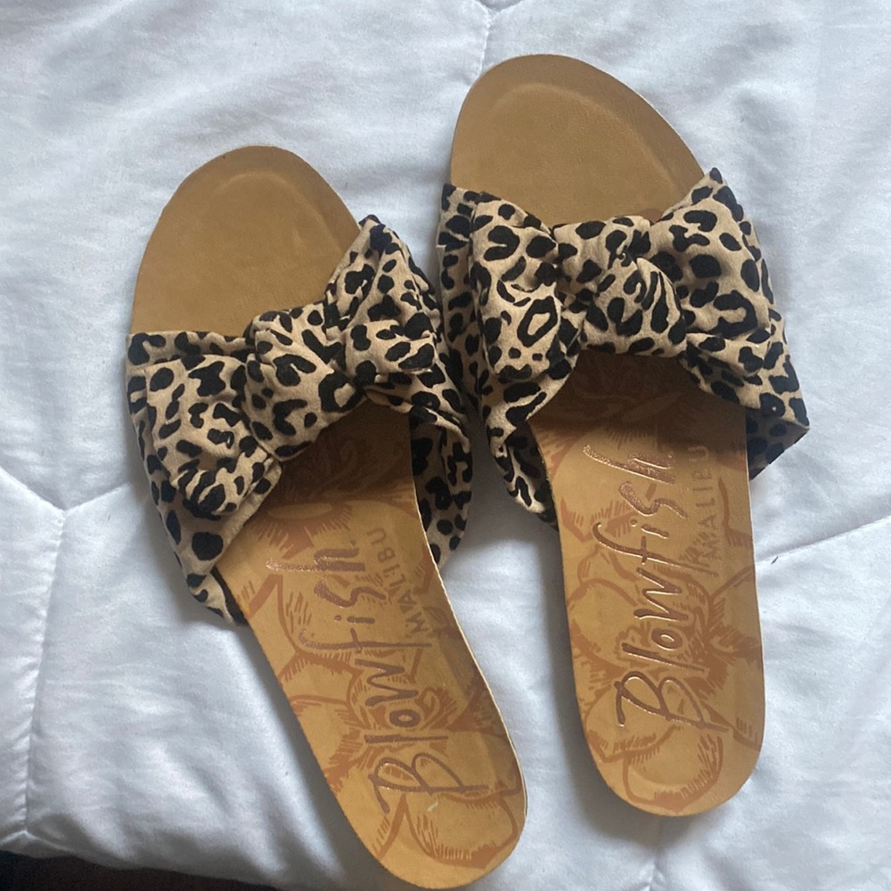 Cheetah print sandals 🤎 NEW!